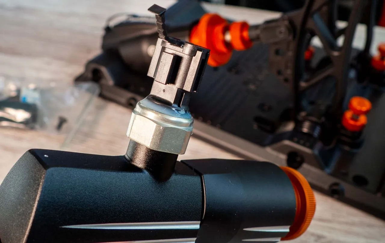 asetek pressure invicta