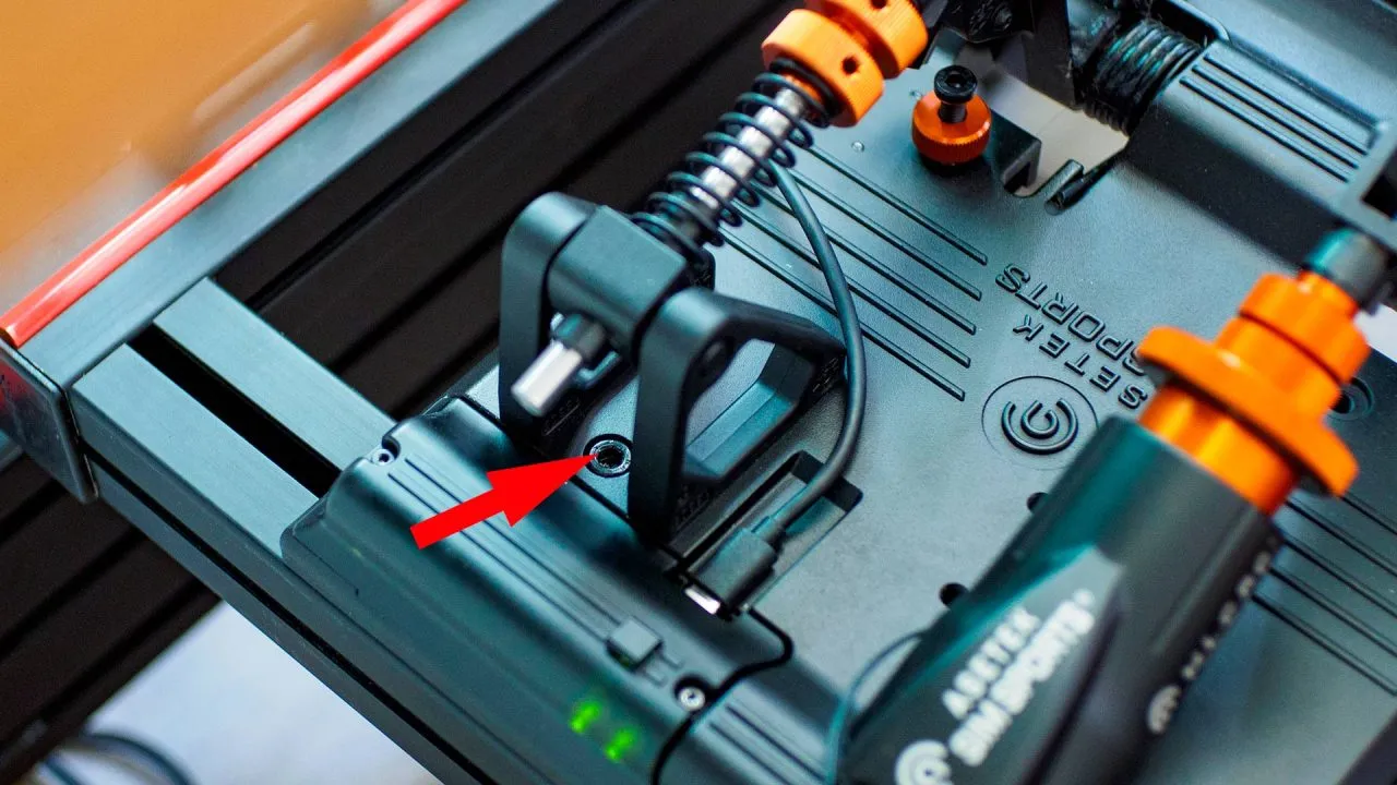 asetek tornillo incomodo