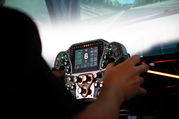 asetek invicta simracing expo