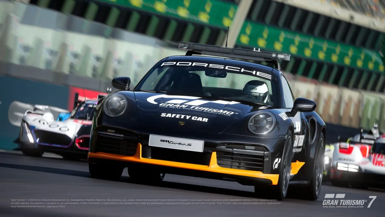 GT7 Porsche 911 Turbo S Safety Car (992)
