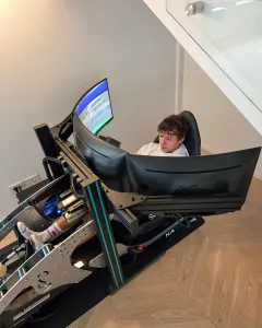 Kimi On Sim Front Side
