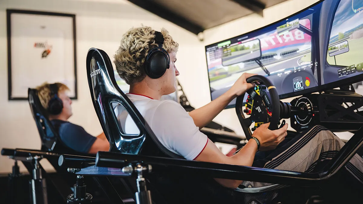 Fanatec will supply and upgrade sim racing hardware at Goodwood Motor Circuit, with new simulator experiences planned across the venue.
